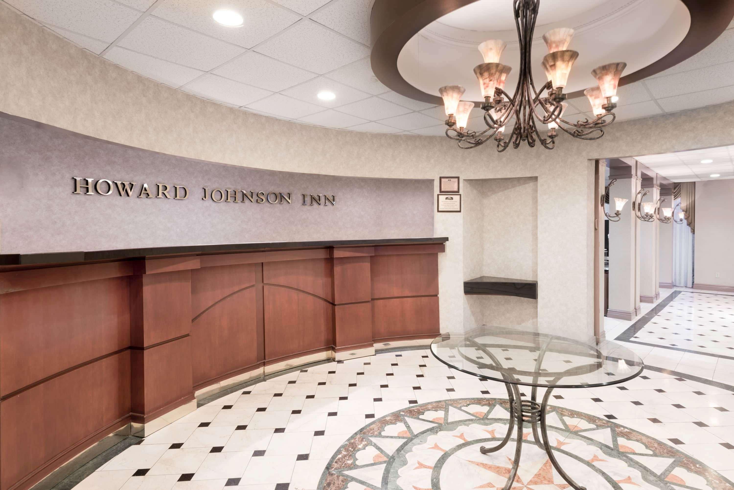 Howard Johnson By Wyndham Newburgh Exterior foto